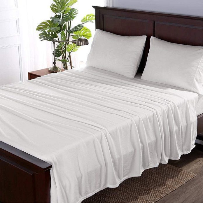 Berkshire Blanket Original Microfleece Set
