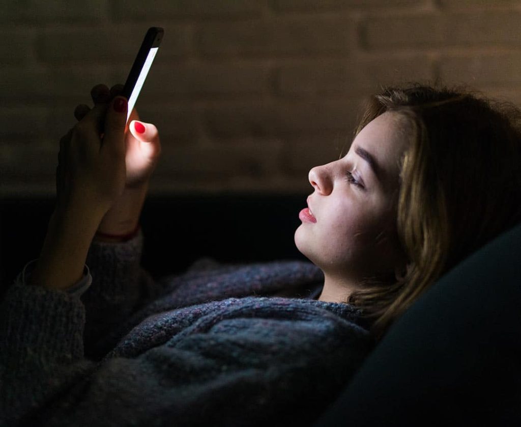 Should I Avoid Screens Before Bedtime?