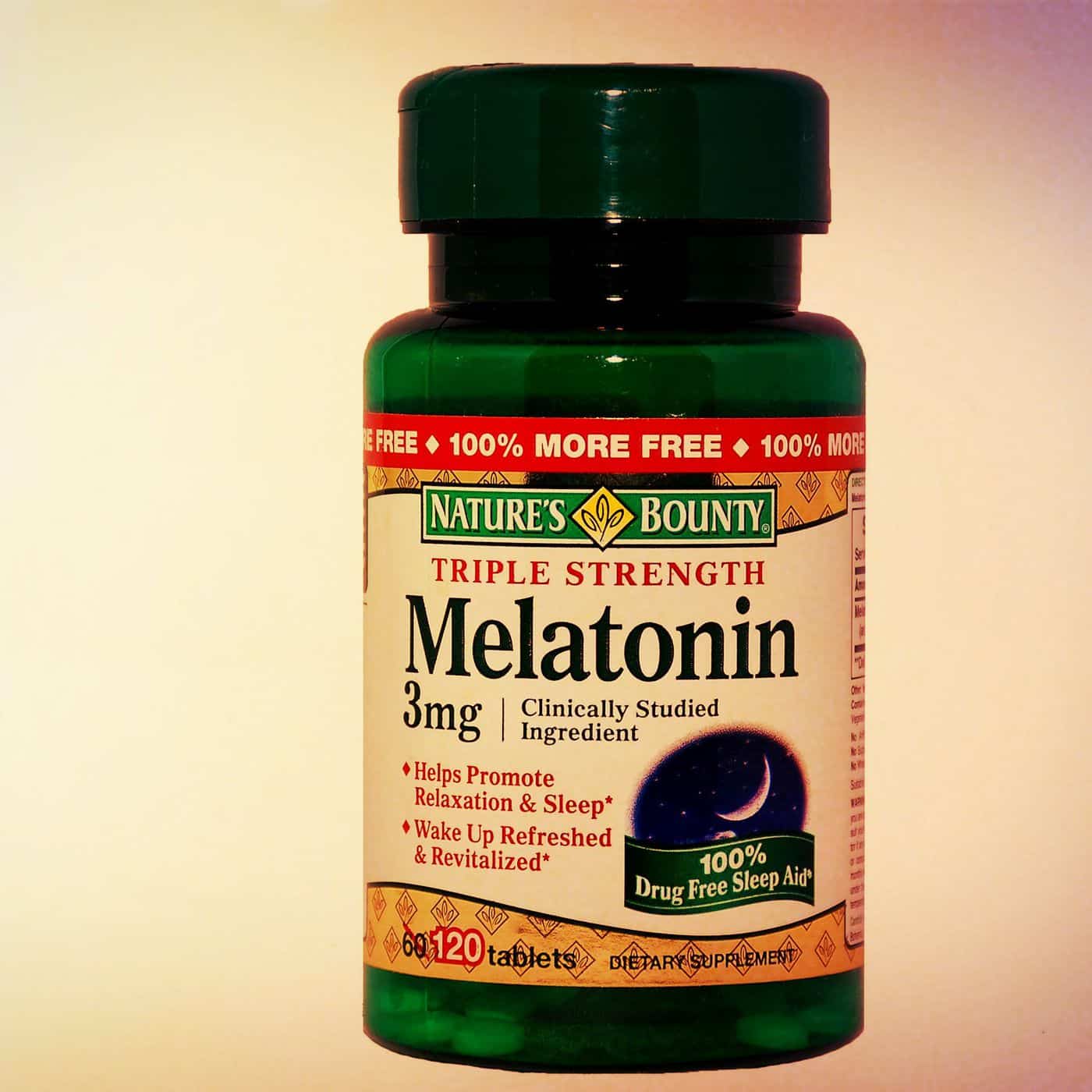 what is the difference between sleeping pills and melatonin 3