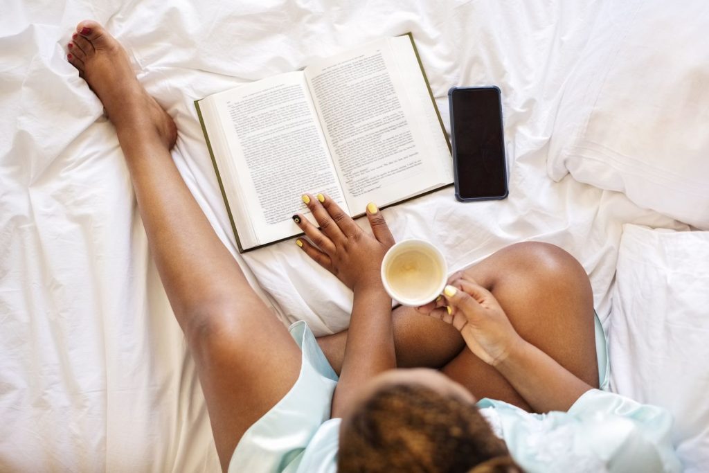 Does Reading Before Bed Help With Sleep? Does Reading Before Bed Help With Sleep?
