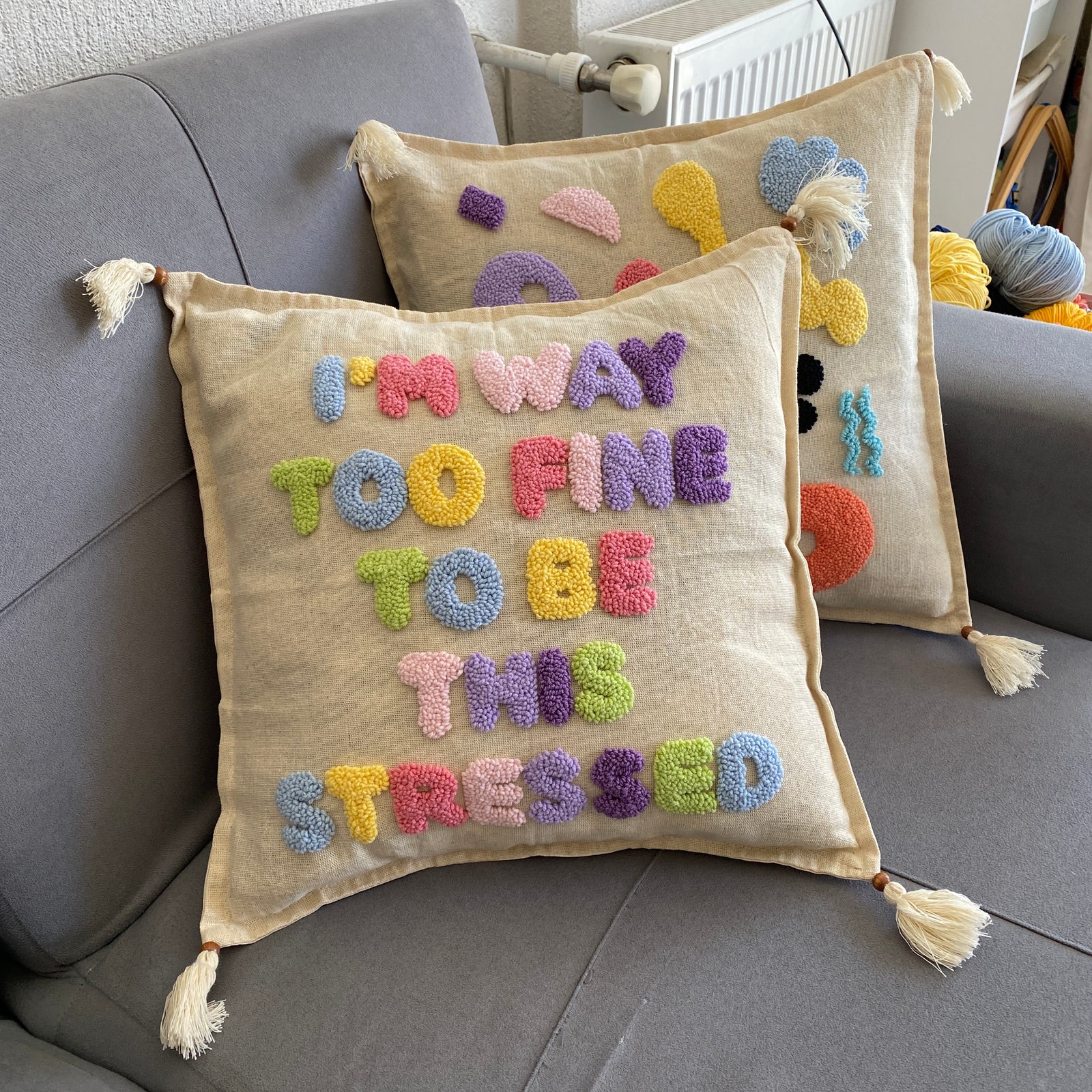 how to make homemade diy pillows on a budget