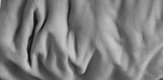 the difference between down and feather pillows