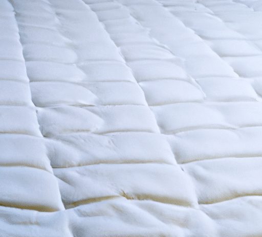 what is the difference between a mattress pad and protector