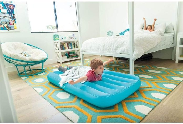 intex 66803ep cozy kidz inflatable airbed fiber tech velvety soft surface carry bag included color may vary 345 x 62 x 7 2